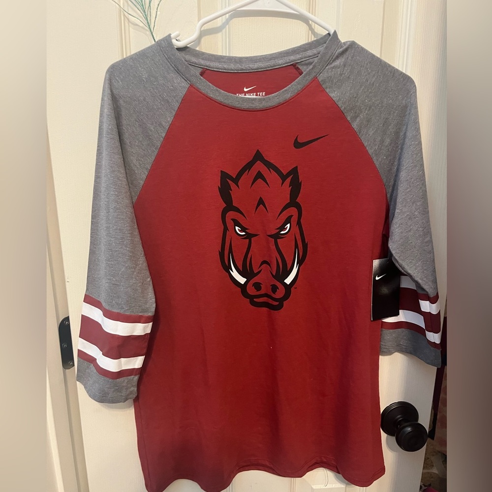 Women’s Nike Razorback Tee NWT
